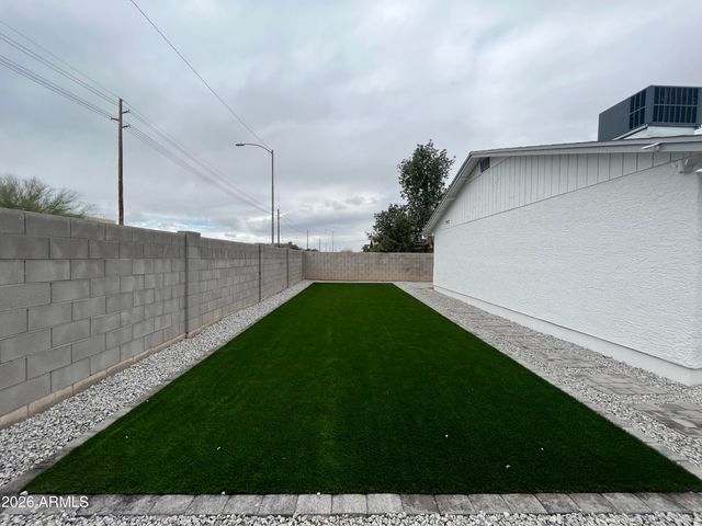 2912 E Roeser Road 1, Phoenix, AZ 85040