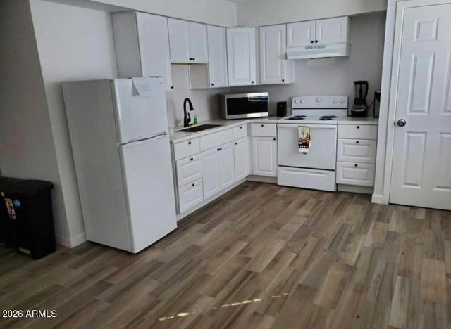 2912 E Roeser Road 1, Phoenix, AZ 85040