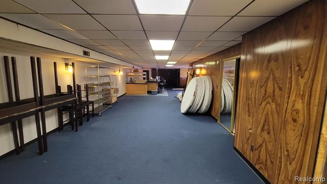 27531 Grand River Street, Livonia, MI 48152