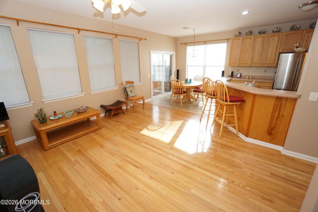 20 Turtle Creek Run 20, Barnegat, NJ 08005