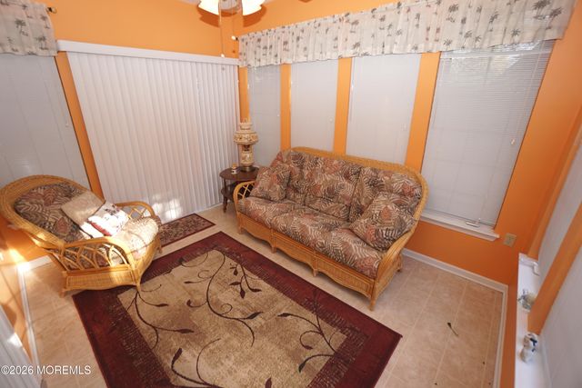 20 Turtle Creek Run 20, Barnegat, NJ 08005