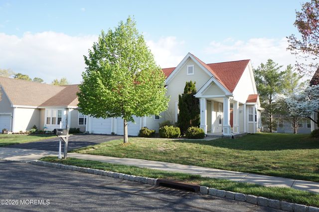 20 Turtle Creek Run 20, Barnegat, NJ 08005