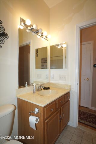 20 Turtle Creek Run 20, Barnegat, NJ 08005