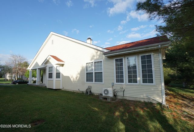 20 Turtle Creek Run 20, Barnegat, NJ 08005