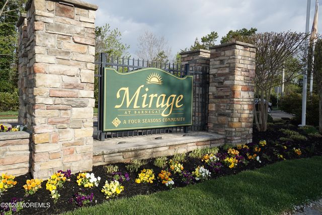 20 Turtle Creek Run 20, Barnegat, NJ 08005