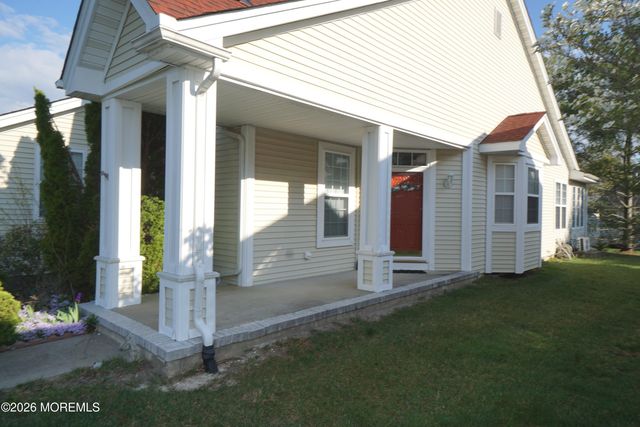 20 Turtle Creek Run 20, Barnegat, NJ 08005
