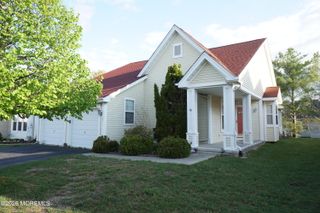 20 Turtle Creek Run 20, Barnegat, NJ 08005
