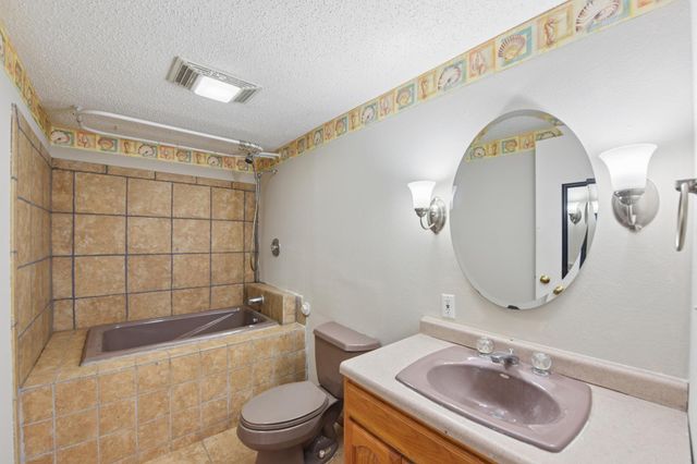 538 S Wasson Lane, River Falls, WI 54022