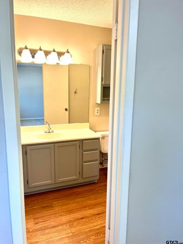 2501 Villa Ct., Tyler, TX 75703