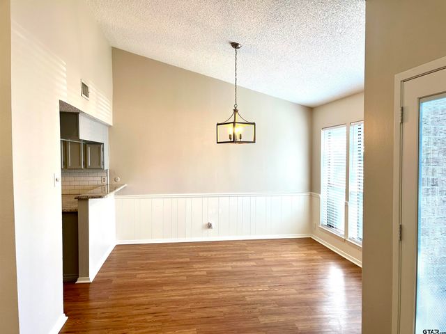 2501 Villa Ct., Tyler, TX 75703