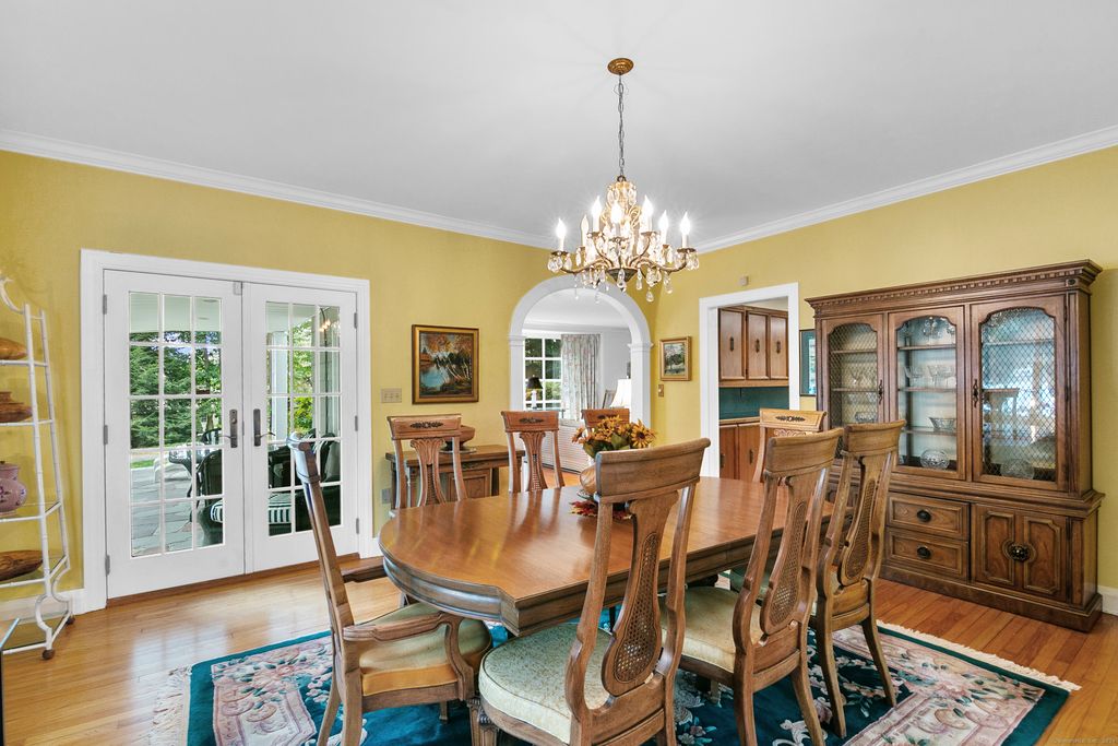 435 West Wakefield Boulevard