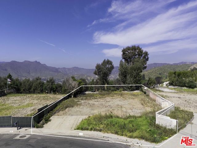 1433 El Bosque Court, Pacific Palisades, CA 90272