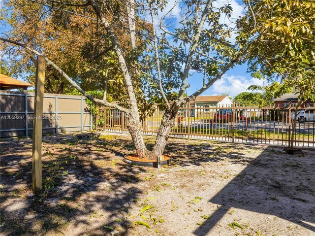 12210 NW 10th Avenue, North Miami, FL 33168