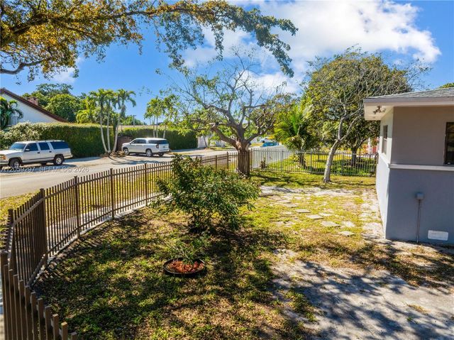 12210 NW 10th Avenue, North Miami, FL 33168