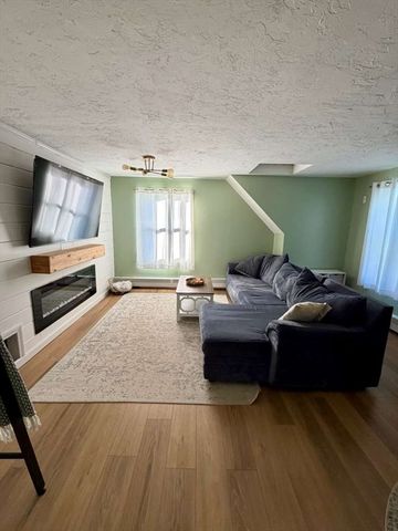 28 Ladybank, Worcester, MA 01606