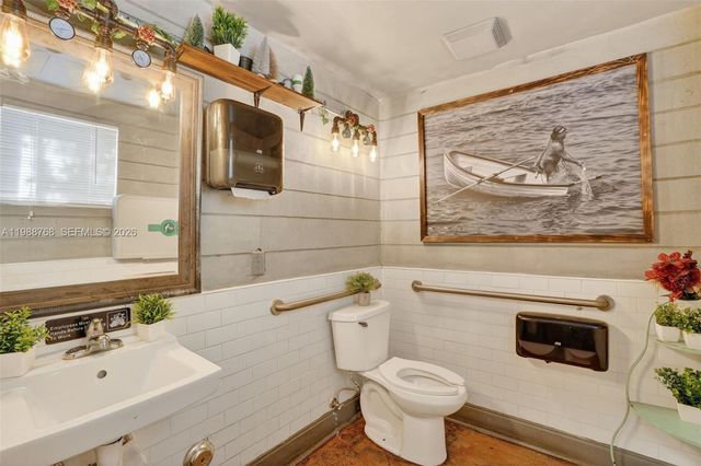 Turnkey Peruvian Restaurant For Sale In Prime Biscayne Blvd Locatio, Miami, FL 33138