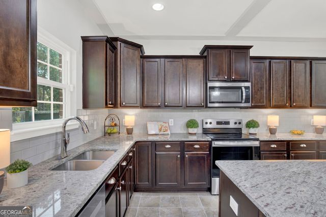525 Dalcross Drive, Richmond Hill, GA 31324