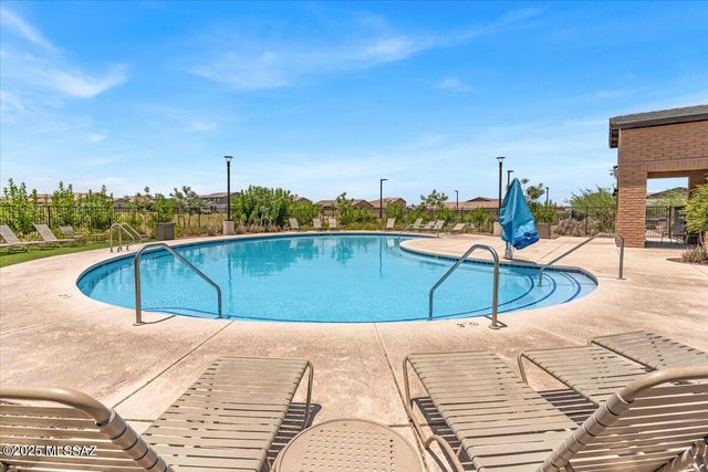 6783 E Paseo De Villalobos, Tucson, AZ 85756