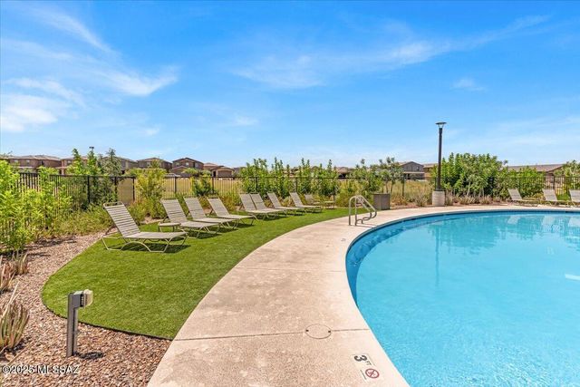 6783 E Paseo De Villalobos, Tucson, AZ 85756