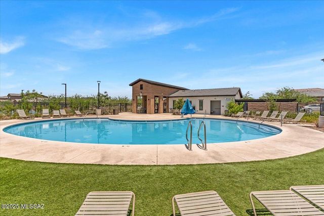 6783 E Paseo De Villalobos, Tucson, AZ 85756