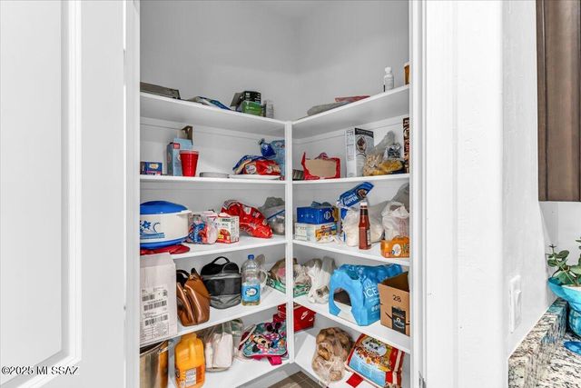 6783 E Paseo De Villalobos, Tucson, AZ 85756