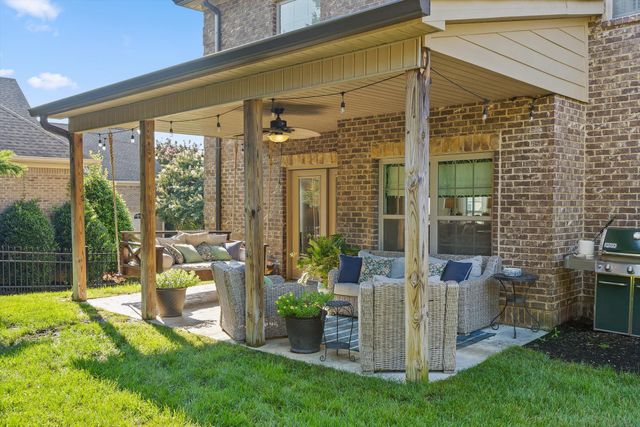 10045 Fox Cove Road, Knoxville, TN 37922