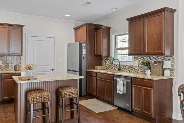 10045 Fox Cove Road, Knoxville, TN 37922