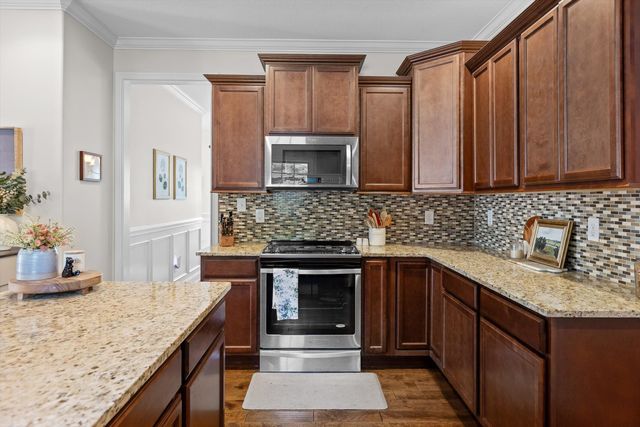 10045 Fox Cove Road, Knoxville, TN 37922