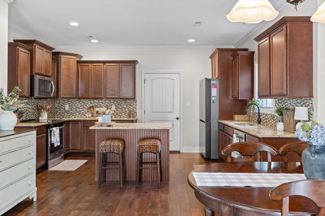 10045 Fox Cove Road, Knoxville, TN 37922