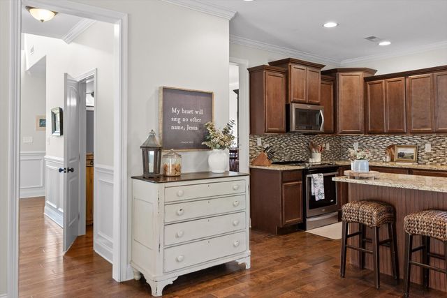 10045 Fox Cove Road, Knoxville, TN 37922