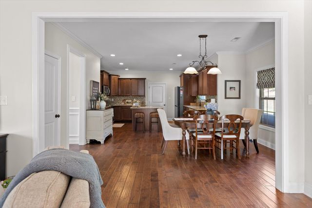 10045 Fox Cove Road, Knoxville, TN 37922