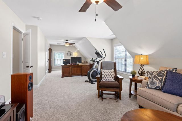 10045 Fox Cove Road, Knoxville, TN 37922