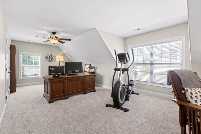 10045 Fox Cove Road, Knoxville, TN 37922