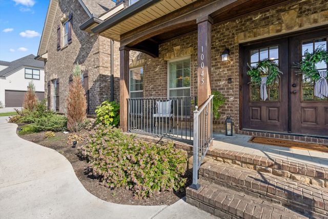 10045 Fox Cove Road, Knoxville, TN 37922