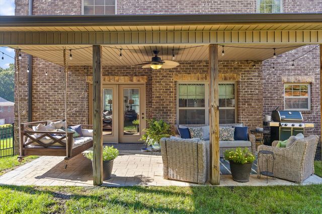 10045 Fox Cove Road, Knoxville, TN 37922