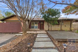 6809 Columbia DR, Austin, TX 78723