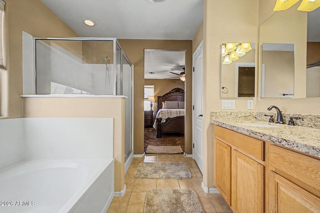 Image 14 of property listing at 17706 W RED BIRD Road, Surprise, AZ 85387