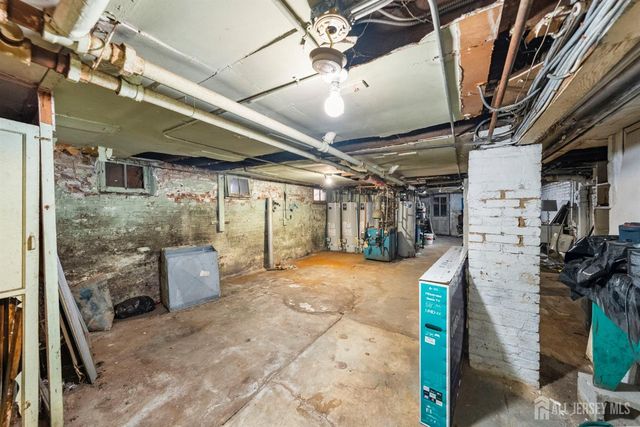 270 Suydam Street, New Brunswick, NJ 08901