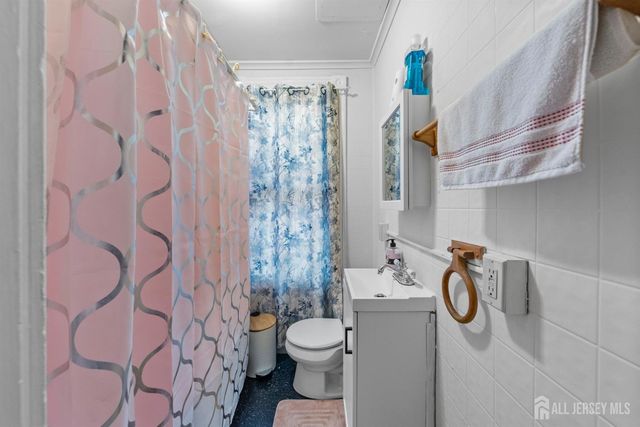 270 Suydam Street, New Brunswick, NJ 08901