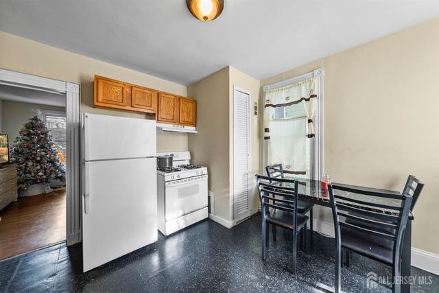 270 Suydam Street, New Brunswick, NJ 08901