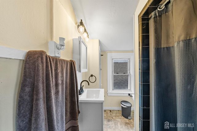 270 Suydam Street, New Brunswick, NJ 08901