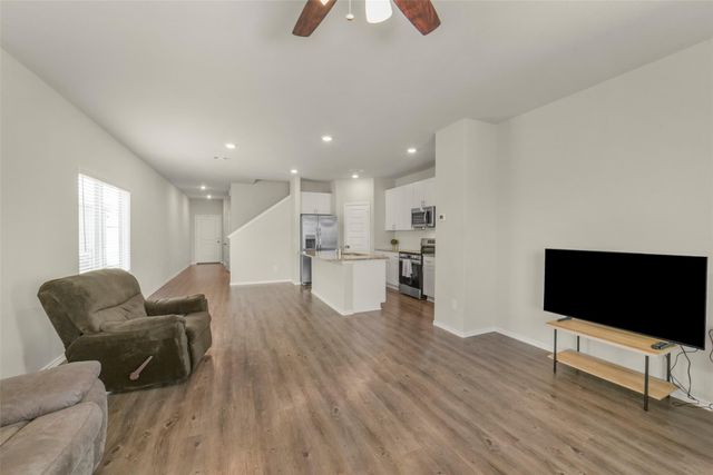21610 Desert Lily Road, Waller, TX 77484
