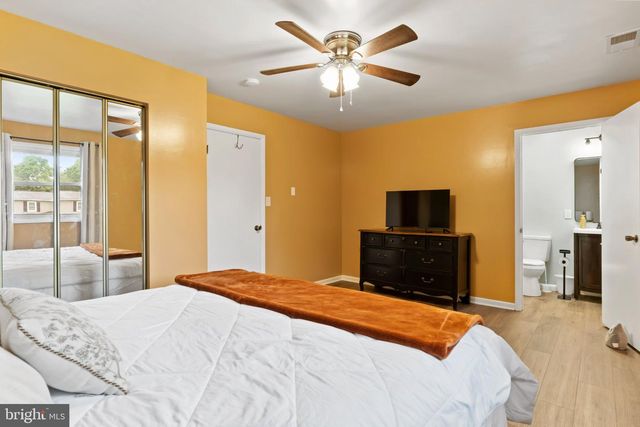 15 PARKSIDE DR, Hummelstown, PA 17036