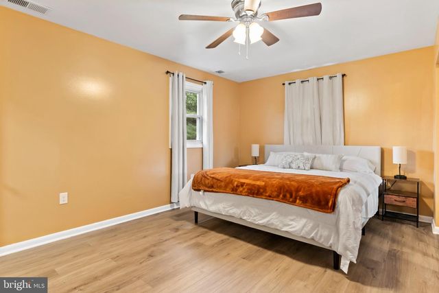 15 PARKSIDE DR, Hummelstown, PA 17036