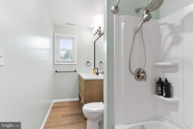 15 PARKSIDE DR, Hummelstown, PA 17036