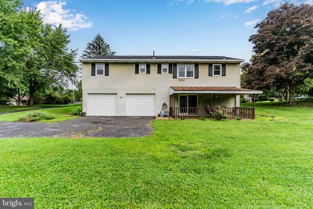 15 PARKSIDE DR, Hummelstown, PA 17036
