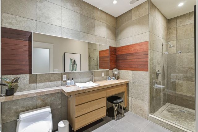 471 South Van Ness Avenue, San Francisco, CA 94103