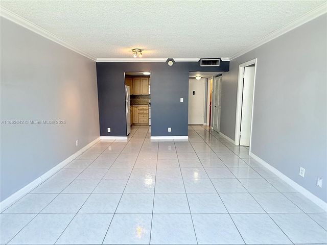 2781 Taft St 208, Hollywood, FL 33020