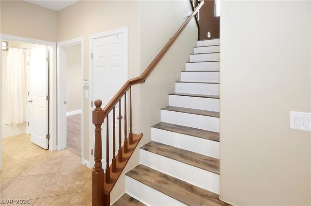 7608 Belhurst Avenue, Las Vegas, NV 89113