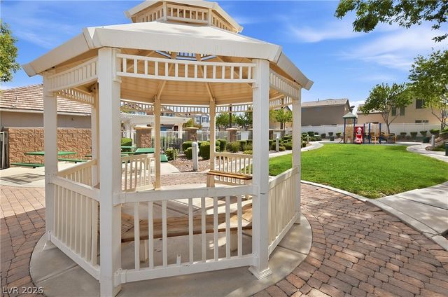 7608 Belhurst Avenue, Las Vegas, NV 89113